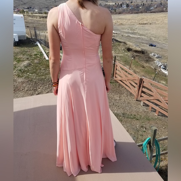 Beautiful dress worn once - Picture 2 of 3